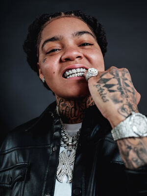 Young M.A.照片